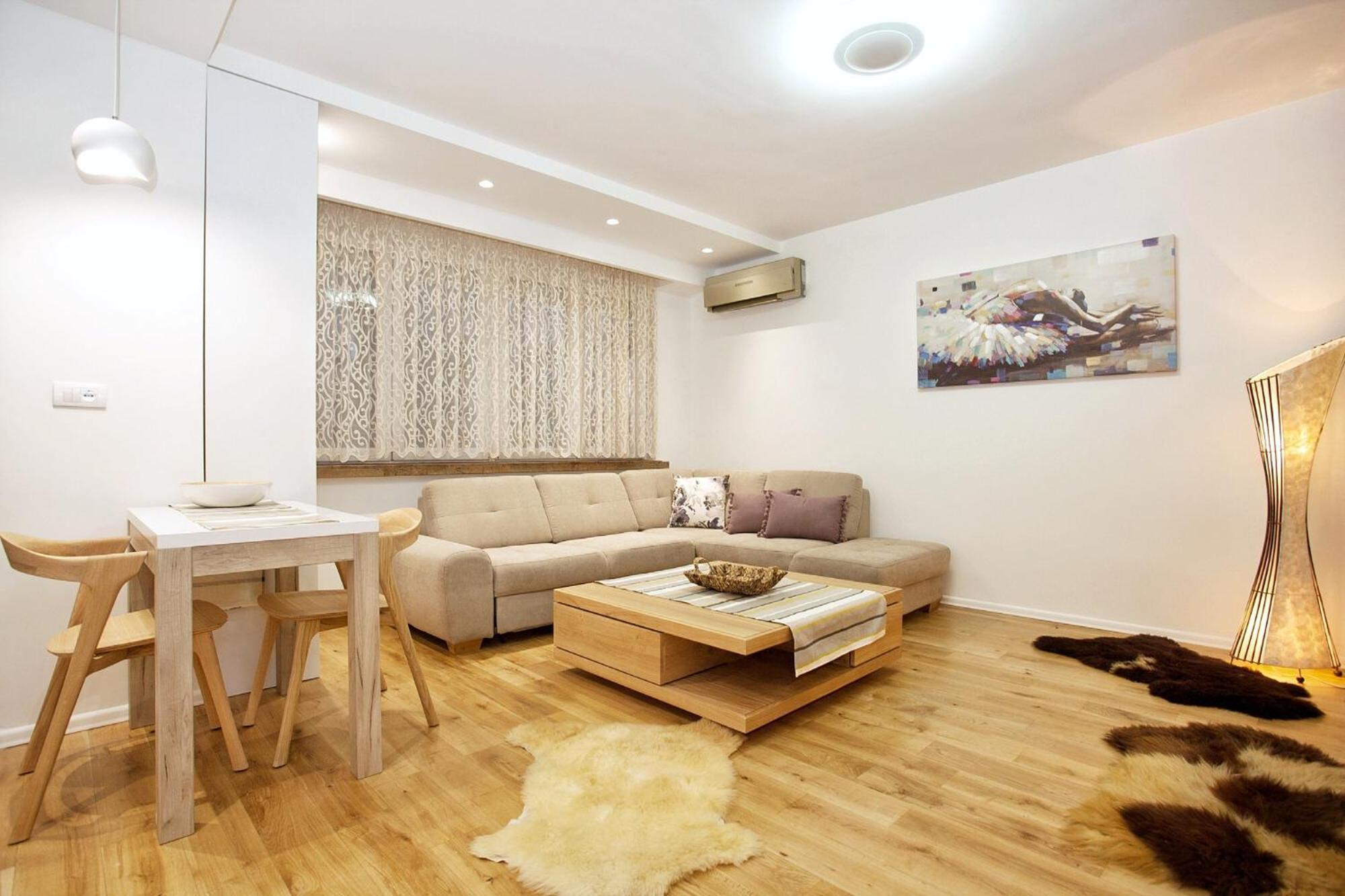 Hostgost Selected - Skadarlija Square *